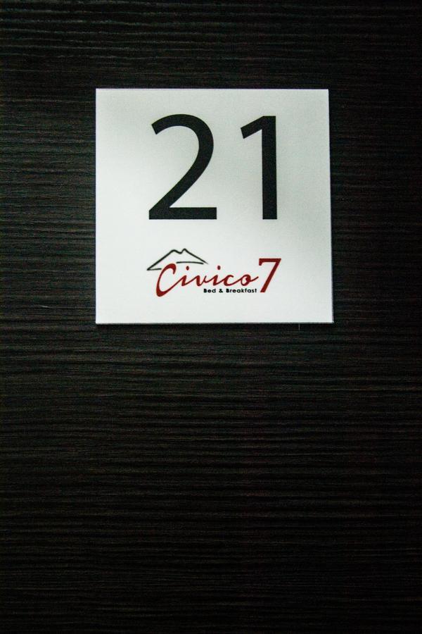 Civico 7 3*